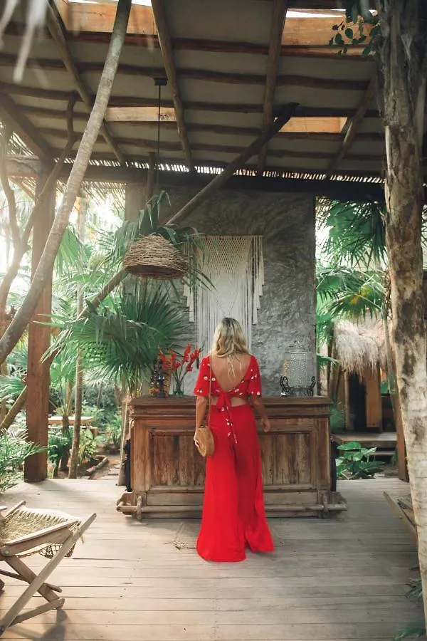 فندق Nativus Glamping & Cenote تولوم